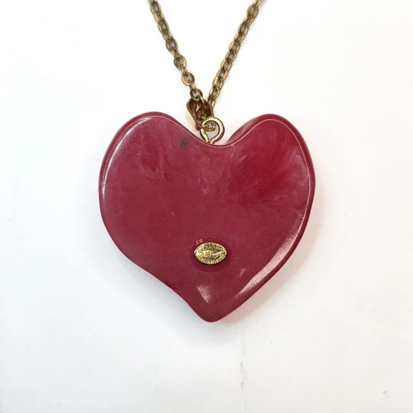 Authentic Chanel Red Molten Marbled Acrylic Heart Pendant Charm On Gold Necklace - Picture 4 of 11